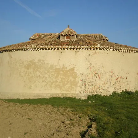 Las Casas De Valorica I * Ampudia